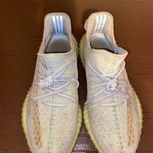 hyperspaces yeezy
